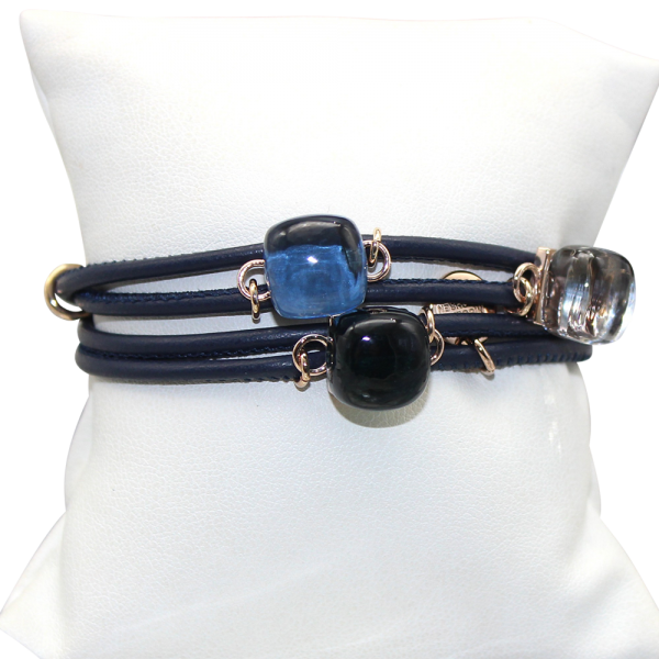 Nicola Hinrichsen, Lederband