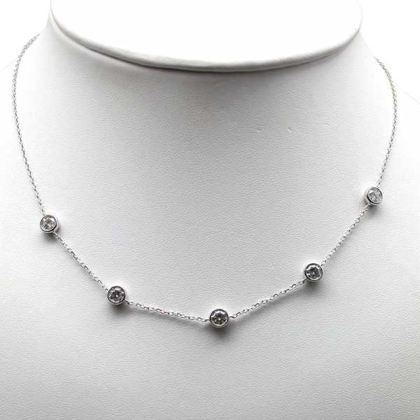 Private Selection, Moissanitcollier